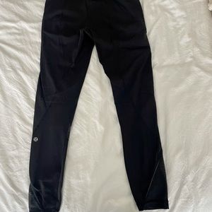 Lulu Lemon black 3/4 length leggings. Size 4